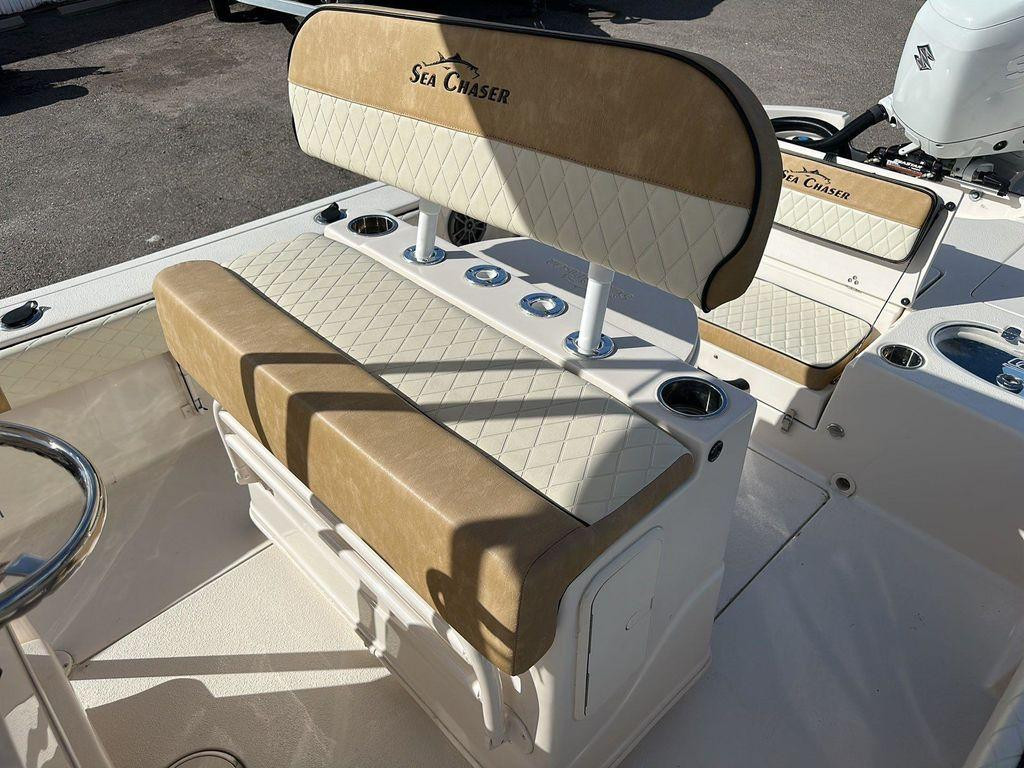 Sea Chaser 26 LX