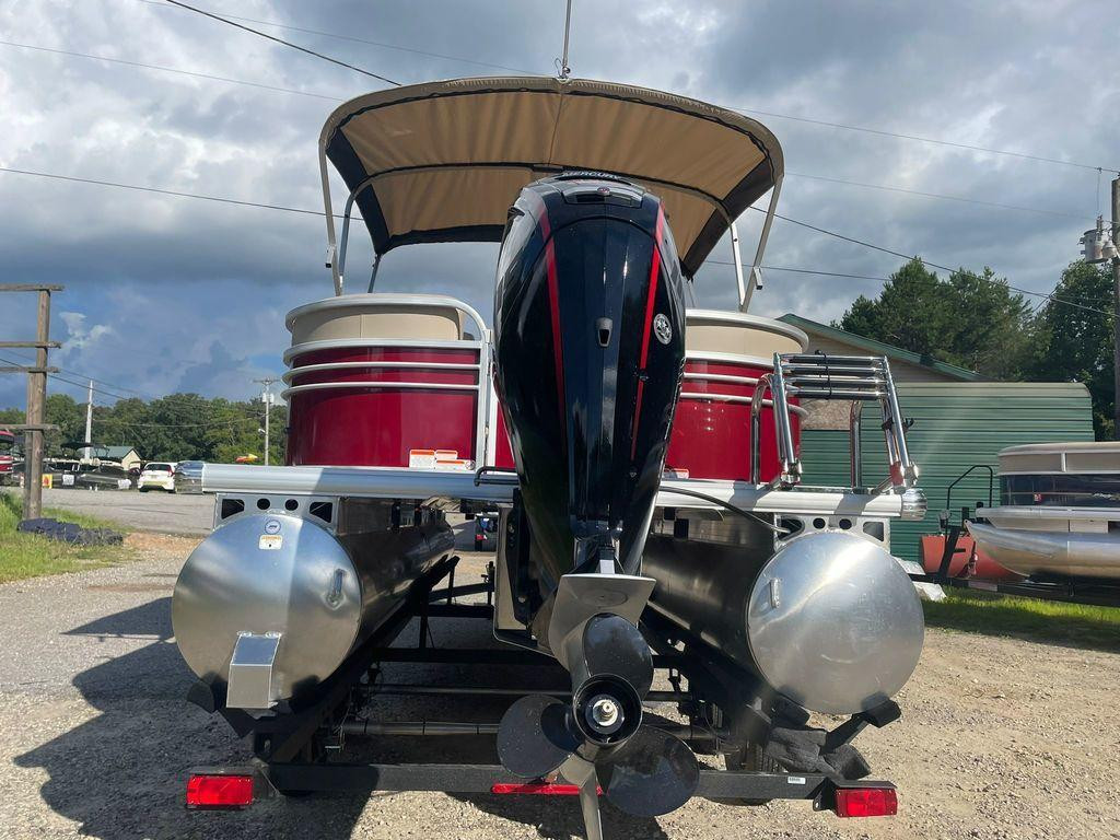 Sun Tracker Party Barge® 22 DLX
