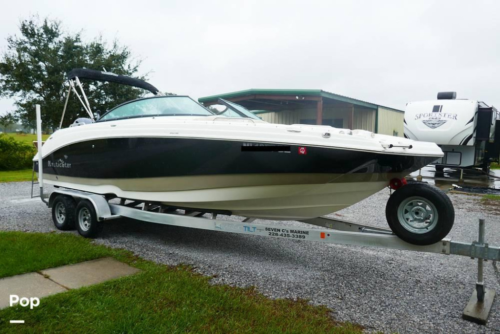 Nautic Star 243DC