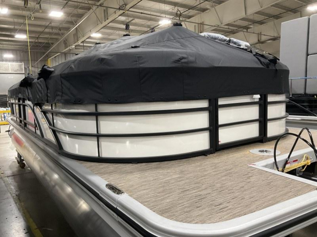 Bennington 24 LXSR Tri