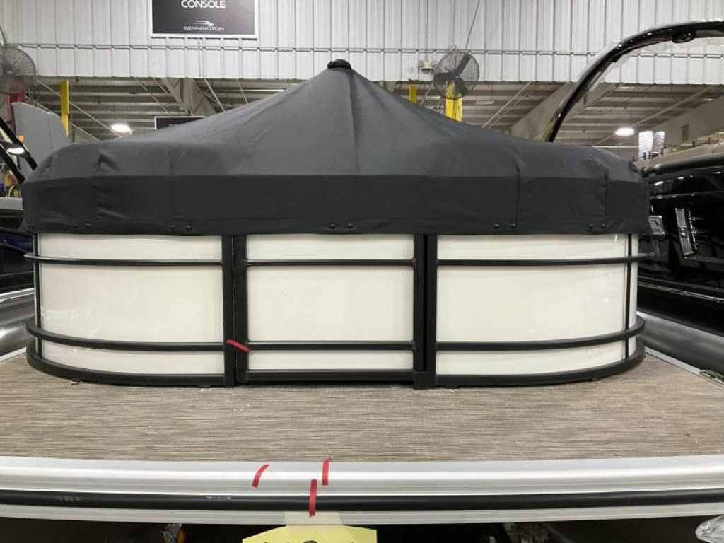 Bennington 24 LXSR Tri