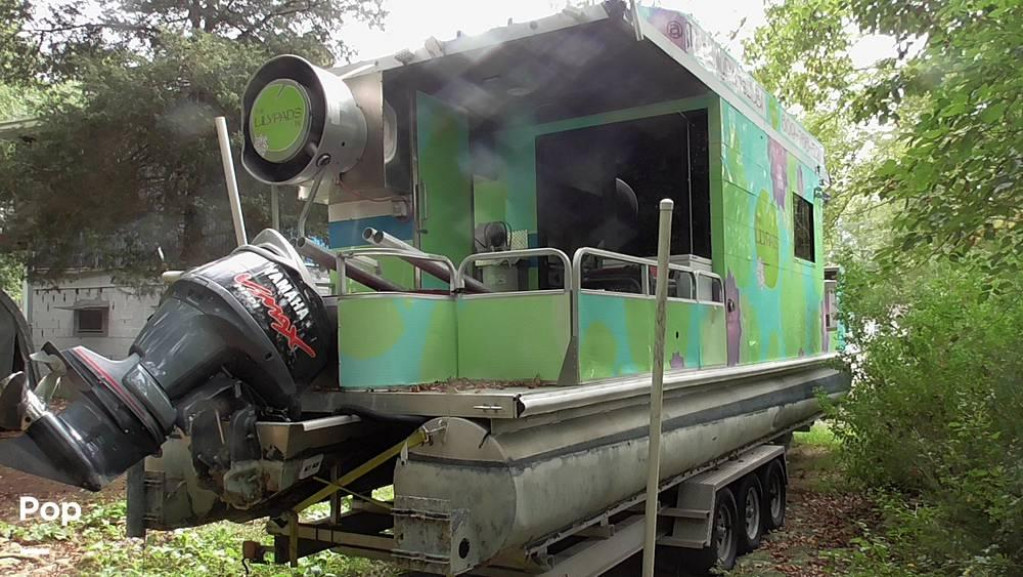 Other 32 Food Service Restaurant