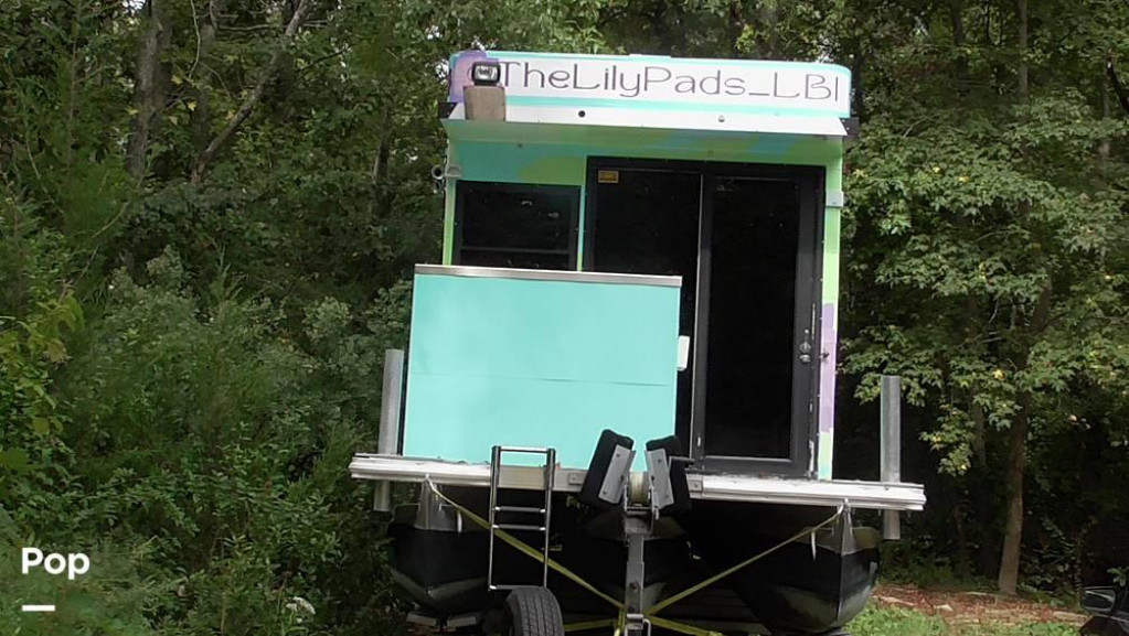 Other 32 Food Service Restaurant