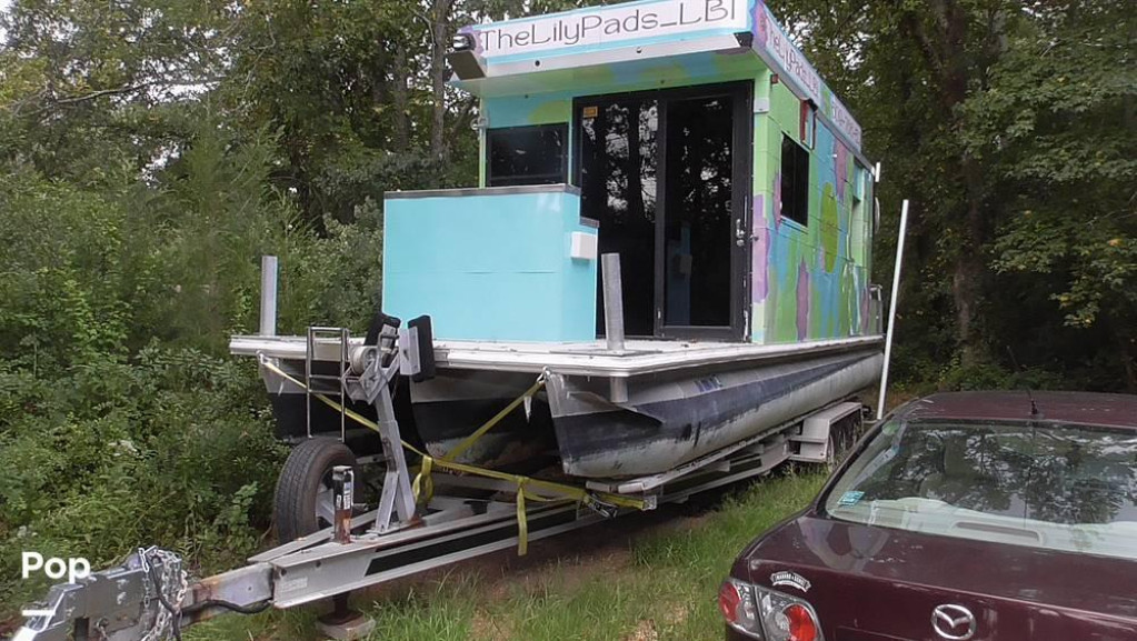 Other 32 Food Service Restaurant