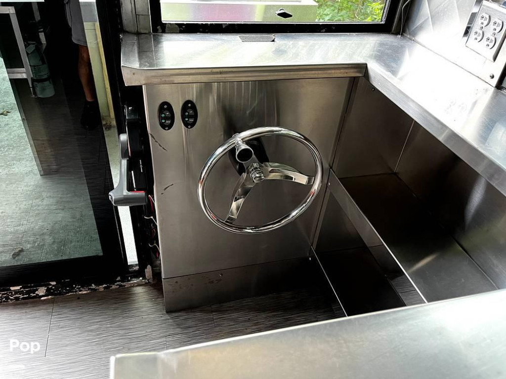 Other 32 Food Service Restaurant