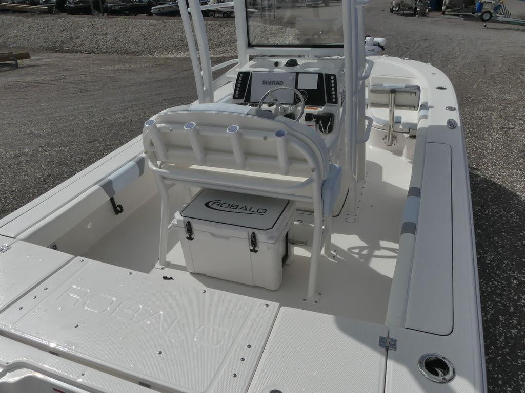 Robalo 246 Cayman SD