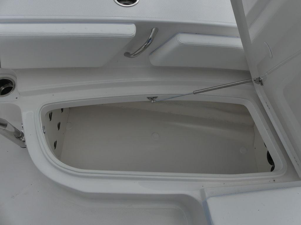 Robalo 246 Cayman SD