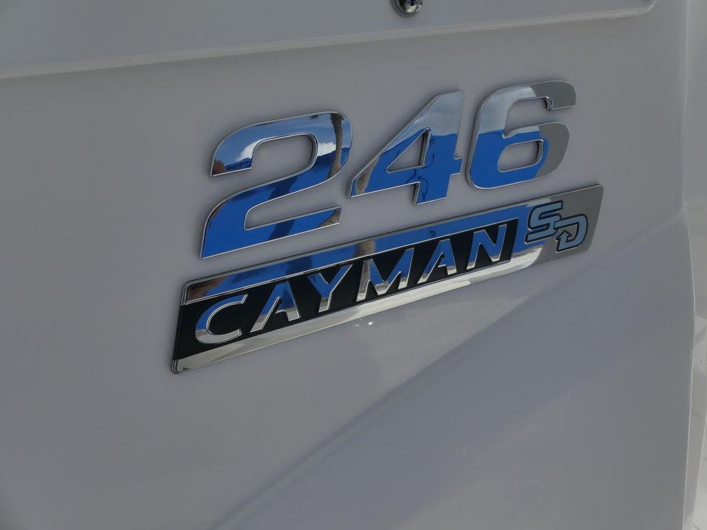 Robalo 246 Cayman SD