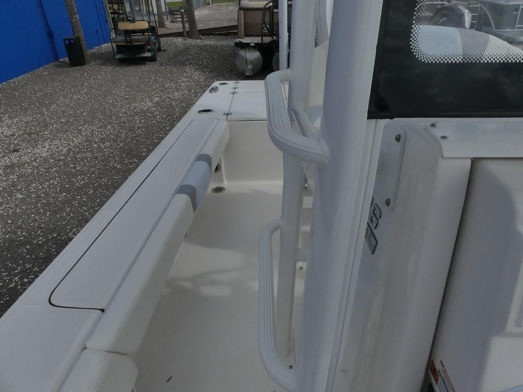 Robalo 246 Cayman SD