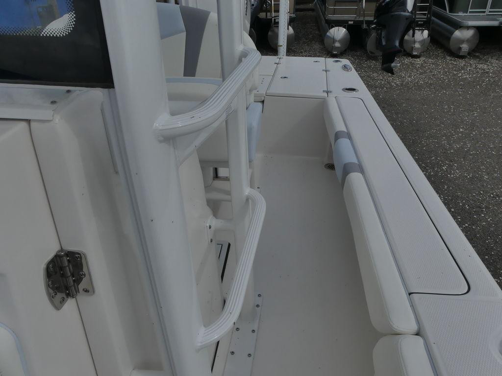 Robalo 246 Cayman SD