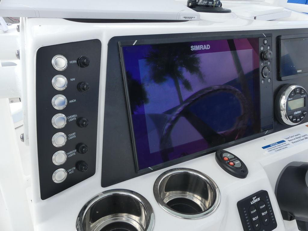 Robalo 246 Cayman SD