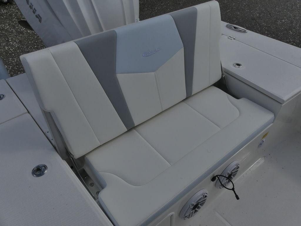 Robalo 246 Cayman SD