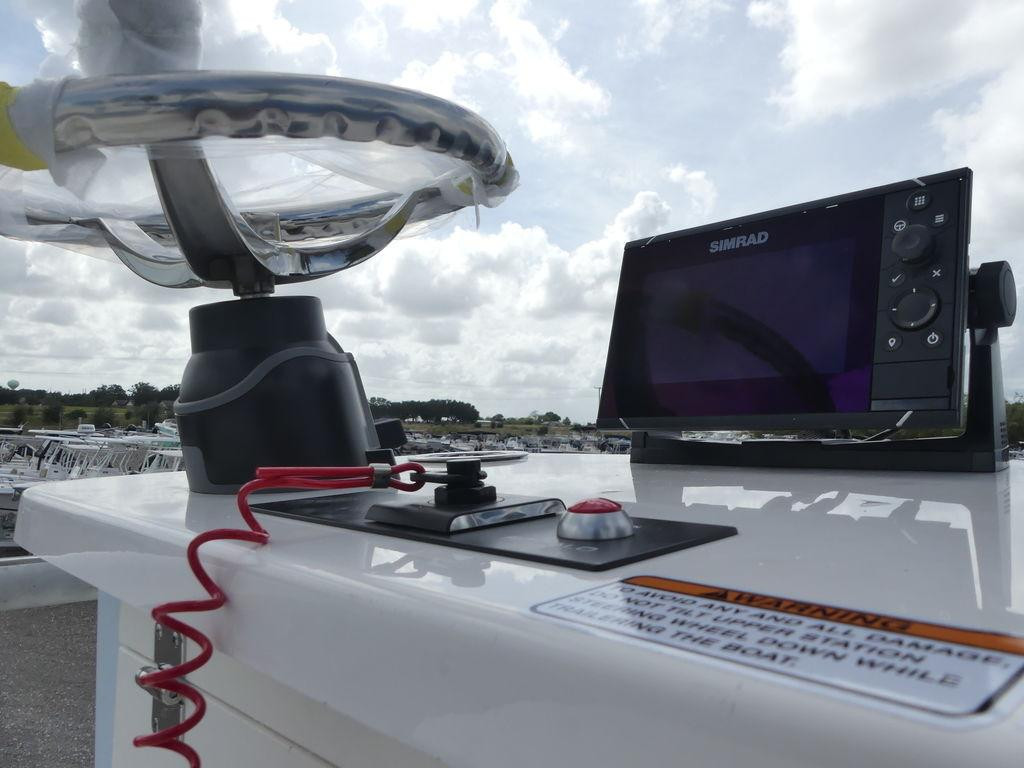 Robalo 246 Cayman SD