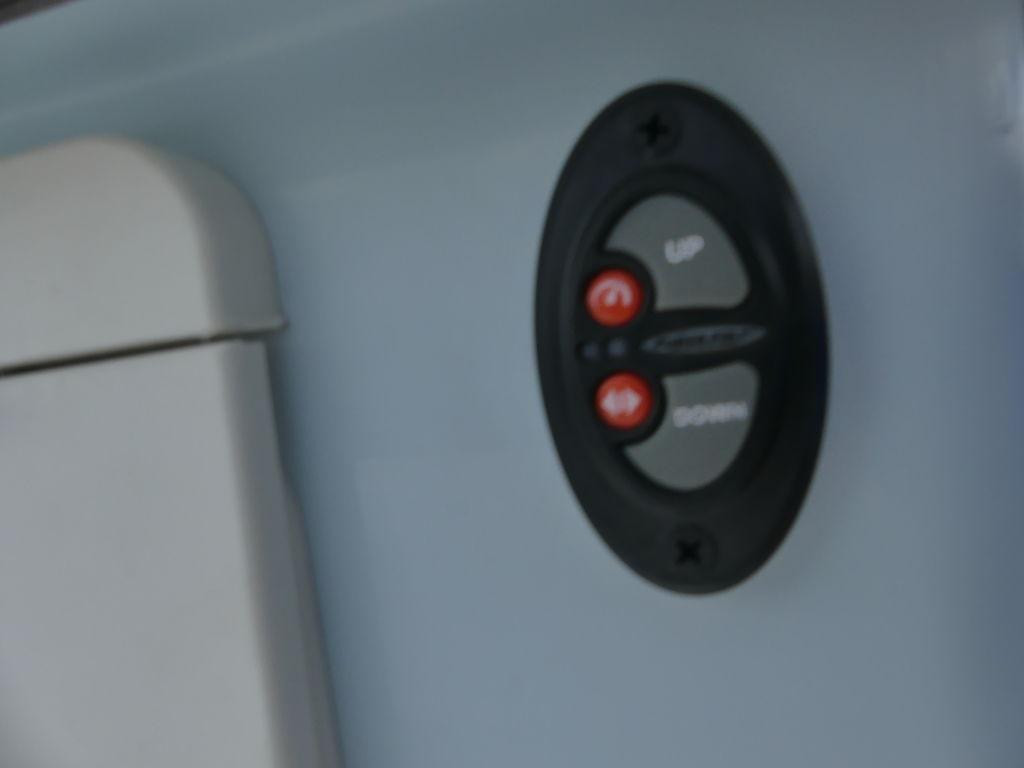 Robalo 246 Cayman SD