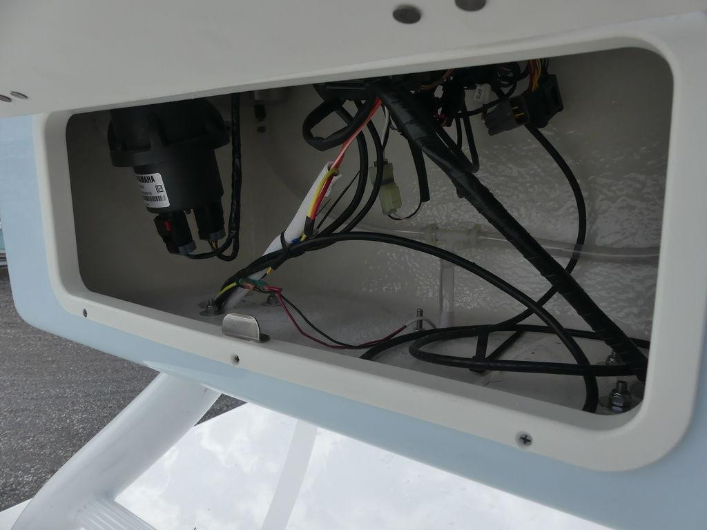 Robalo 246 Cayman SD