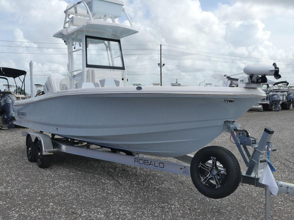 Robalo 246 Cayman SD