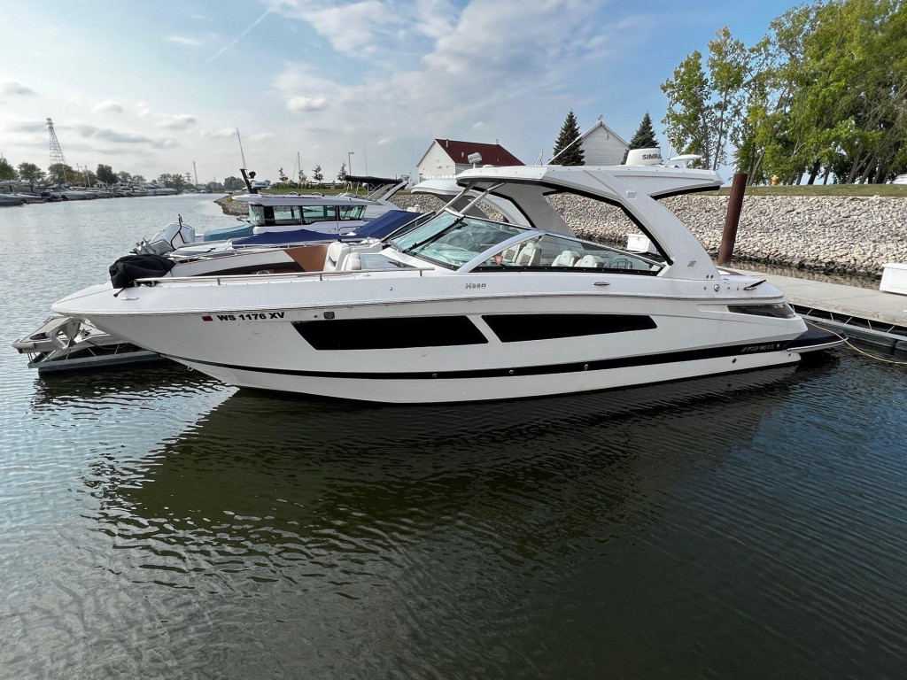 Four Winns 350 HORIZON