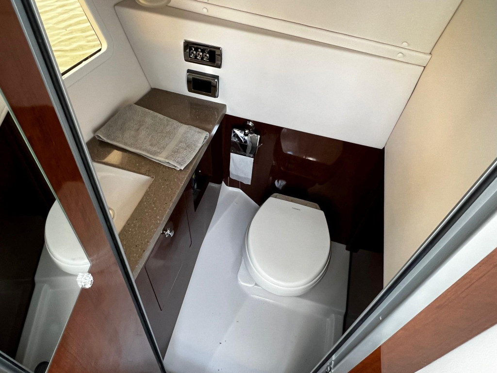 Four Winns 350 HORIZON