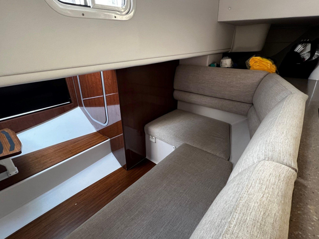 Four Winns 350 HORIZON