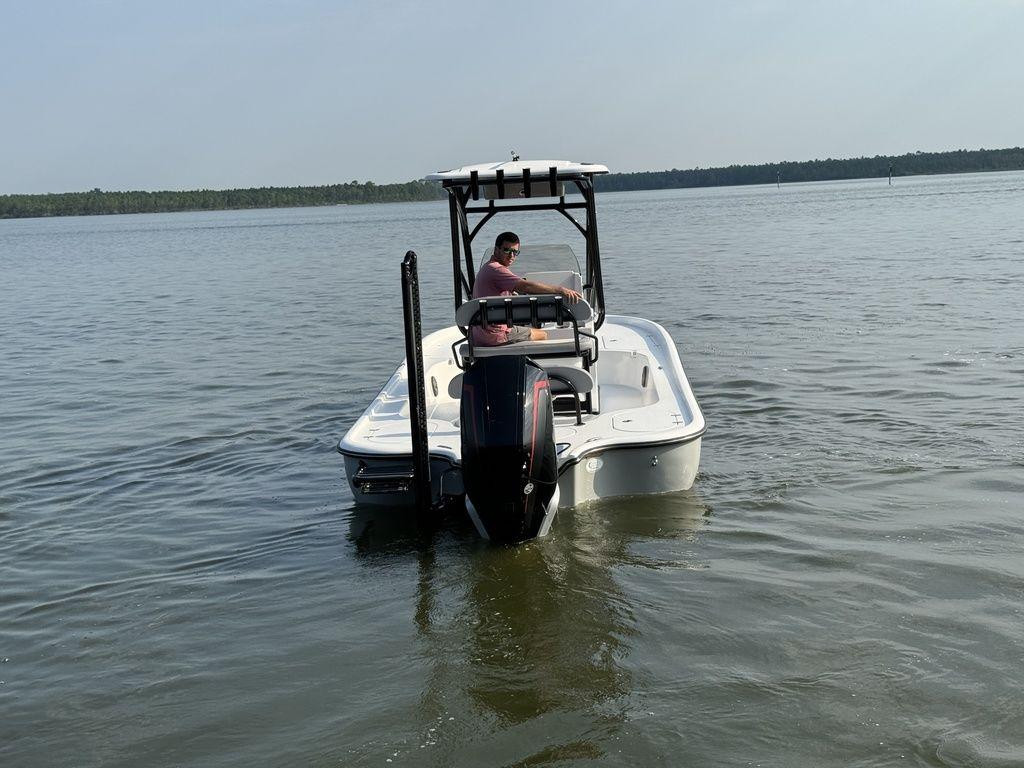 Turner Boat Works 2500 VS