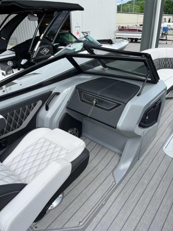 Sanpan San Pan 2500DFLW