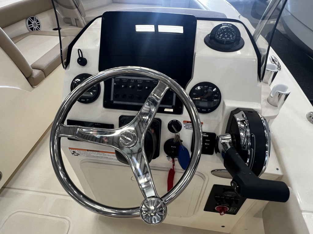 Scout 195 Sport Dorado