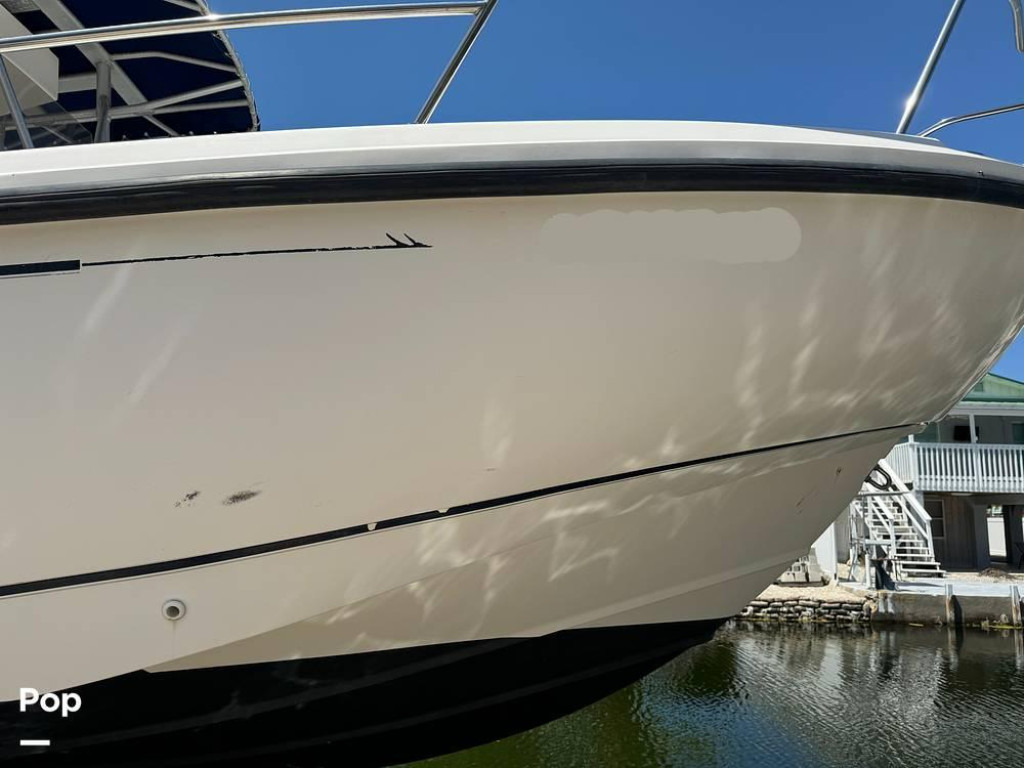 Boston Whaler Outrage 26 CC