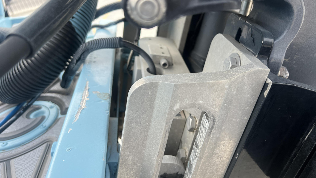 Gravois 22' Dual Console Hybrid