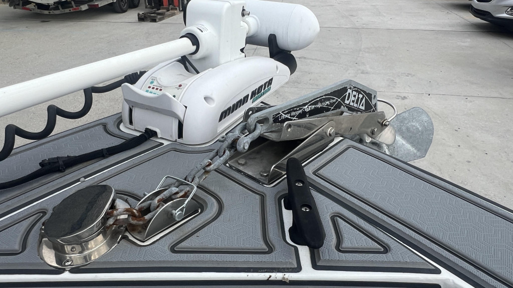 Gravois 22' Dual Console Hybrid