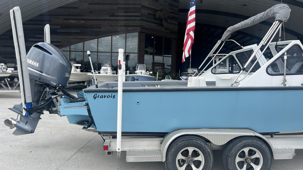Gravois 22' Dual Console Hybrid