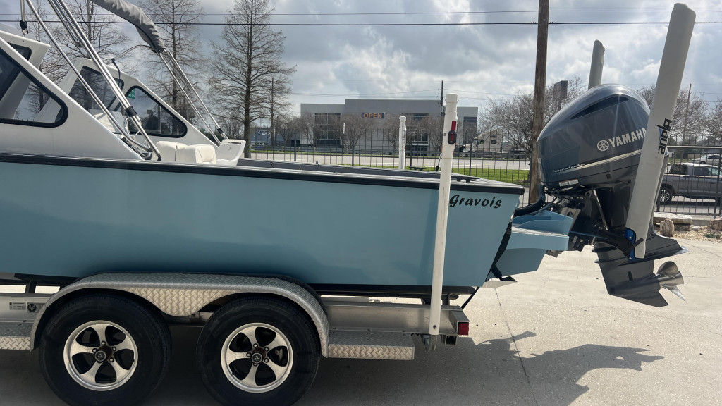 Gravois 22' Dual Console Hybrid