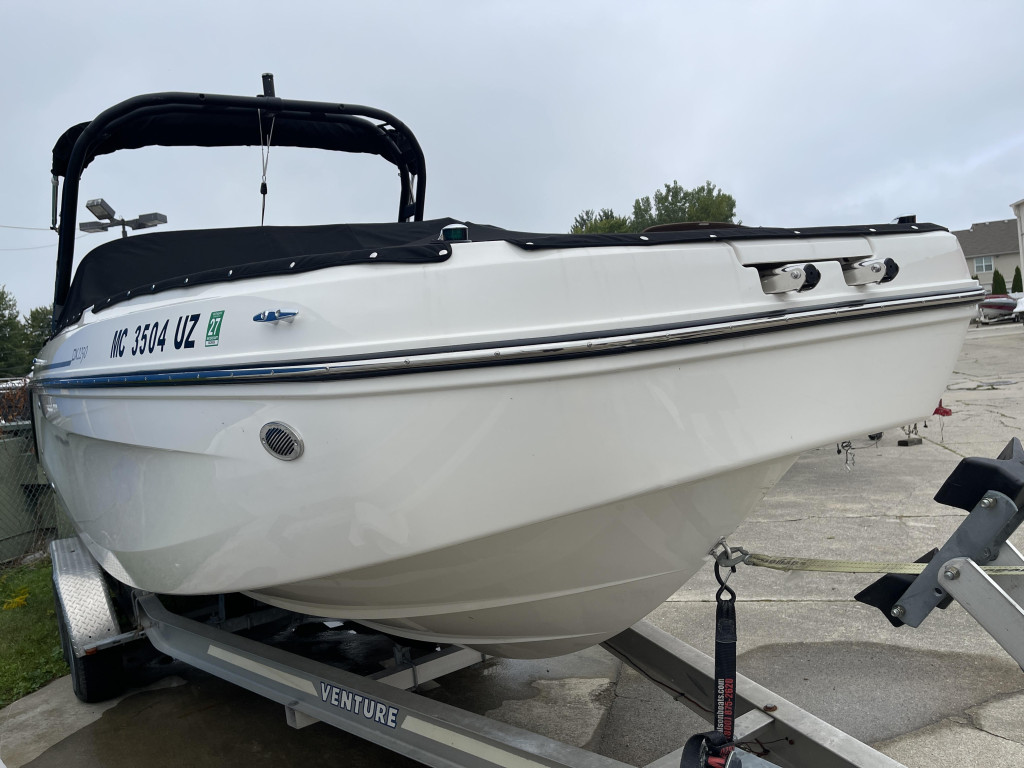 Bayliner DX2250