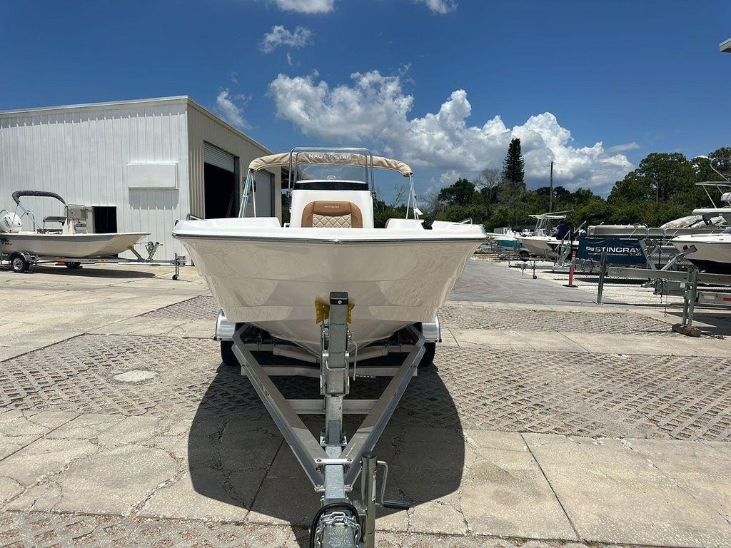 Nautic Star 211 Hybrid