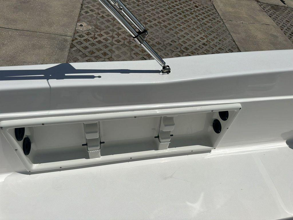 Nautic Star 211 Hybrid