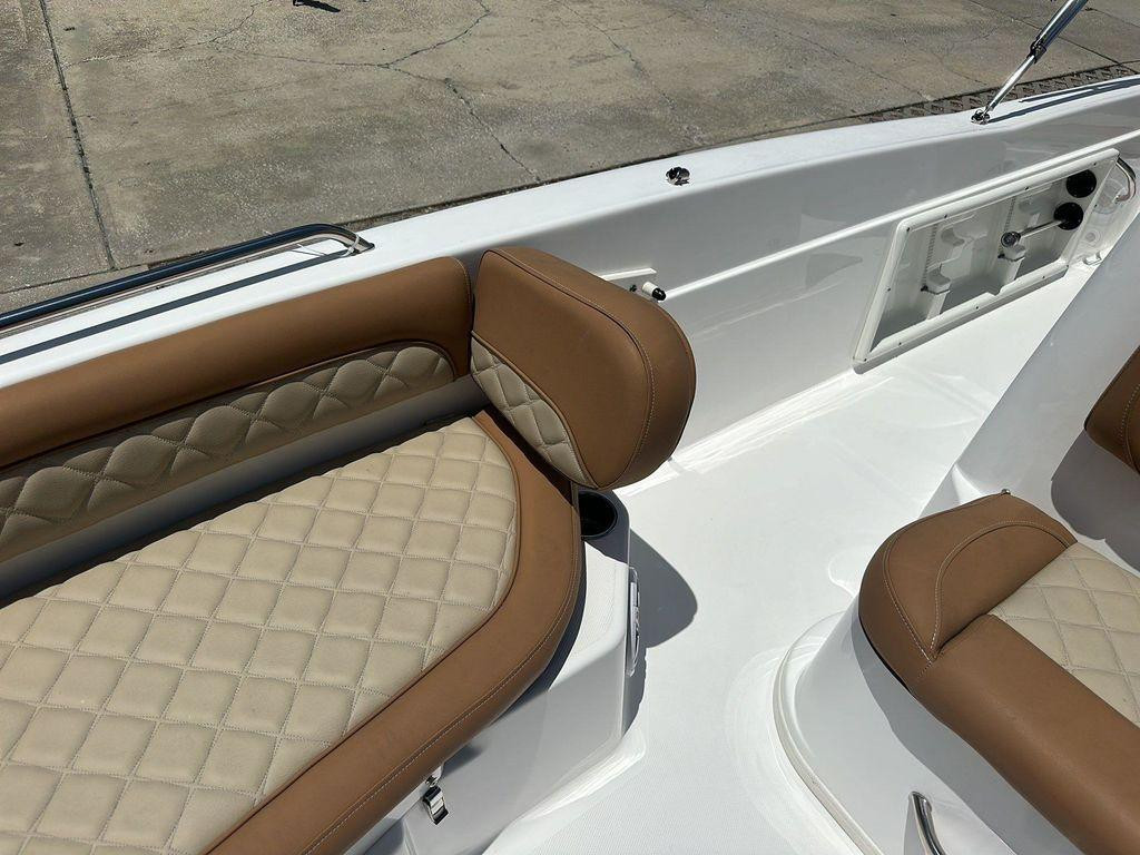 Nautic Star 211 Hybrid