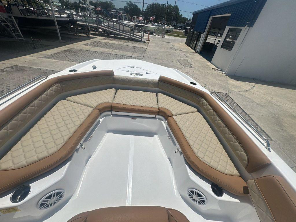 Nautic Star 211 Hybrid