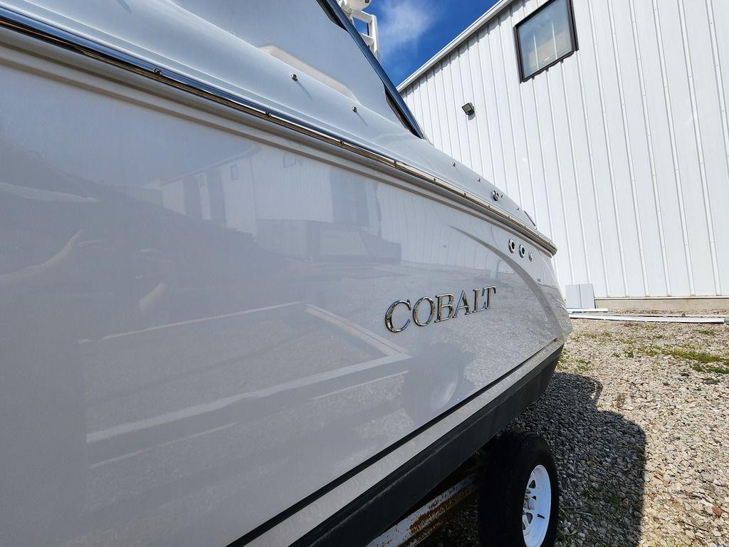 Cobalt R7 Surf