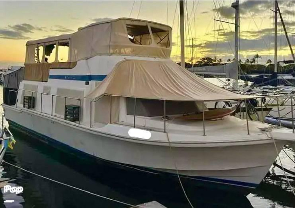 Chris-Craft 450 Yacht Home
