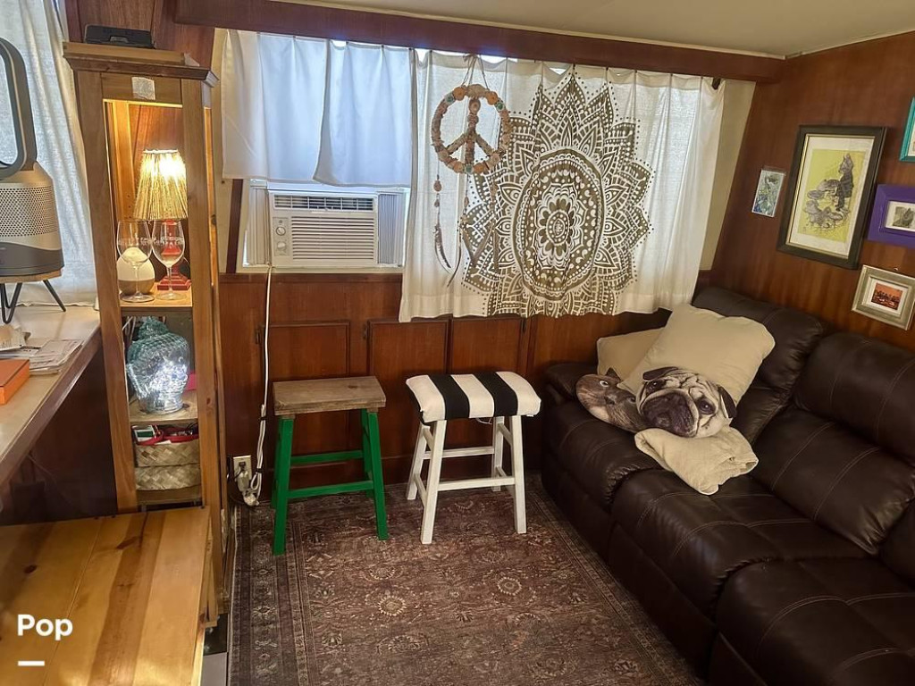 Chris-Craft 450 Yacht Home