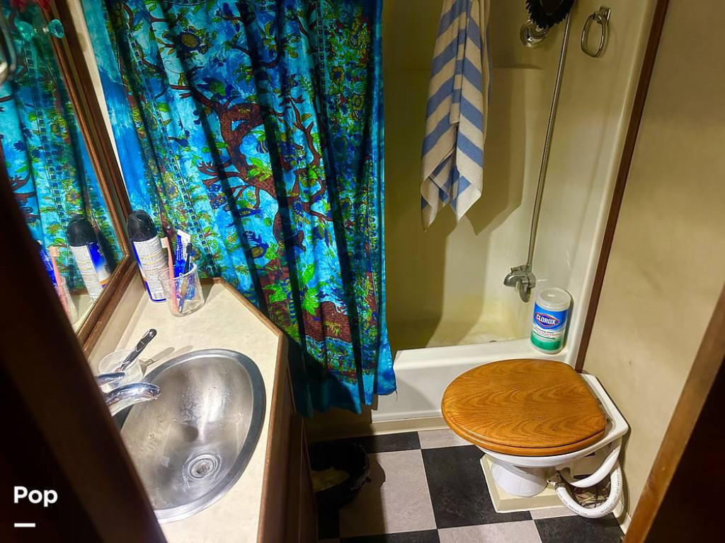 Chris-Craft 450 Yacht Home