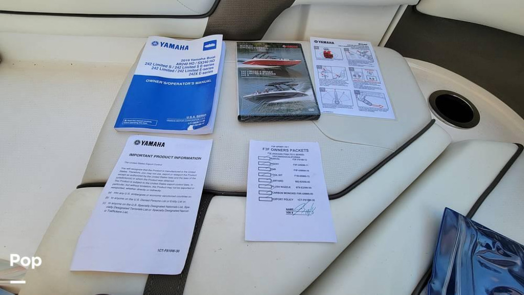 Yamaha E Series 242 LIMITED