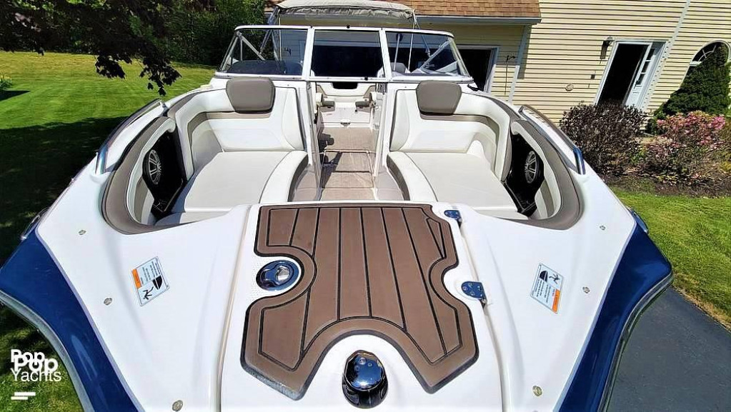 Yamaha E Series 242 LIMITED