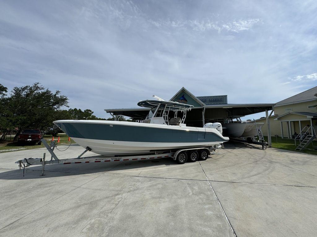 Edgewater Center Console
