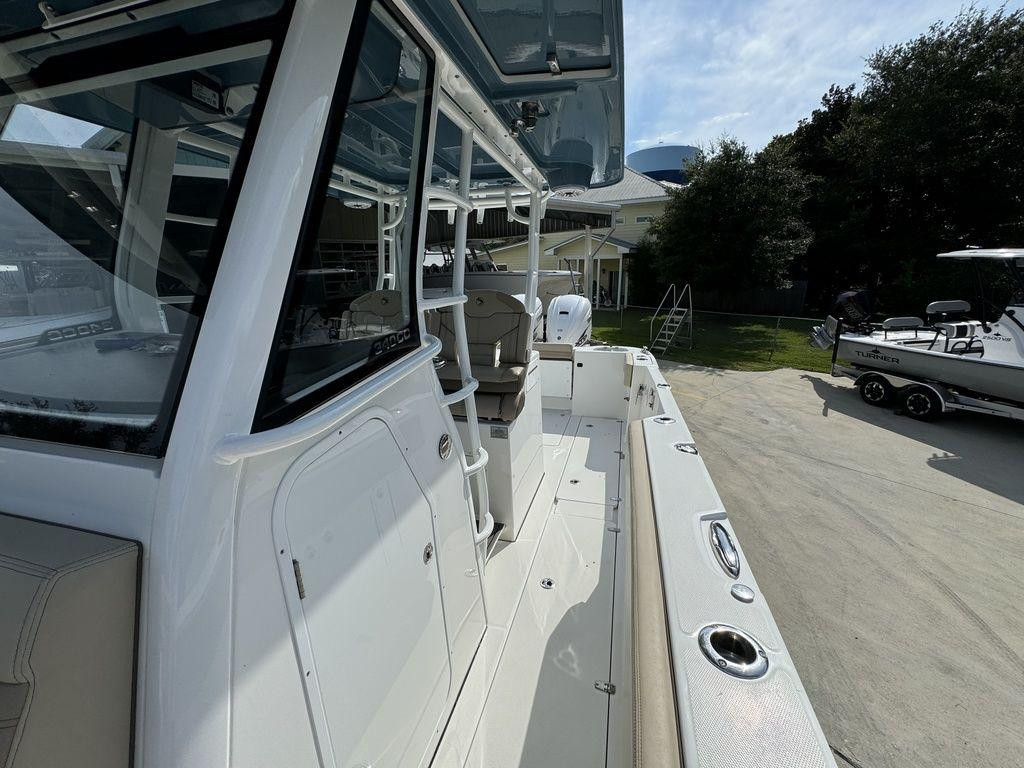 Edgewater Center Console