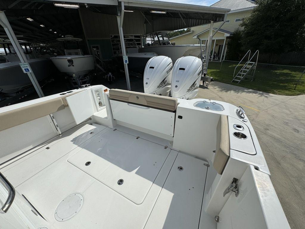 Edgewater Center Console