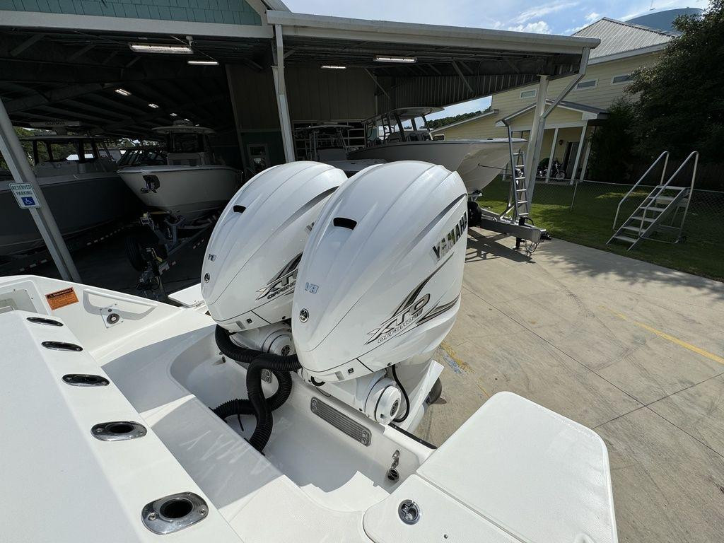 Edgewater Center Console