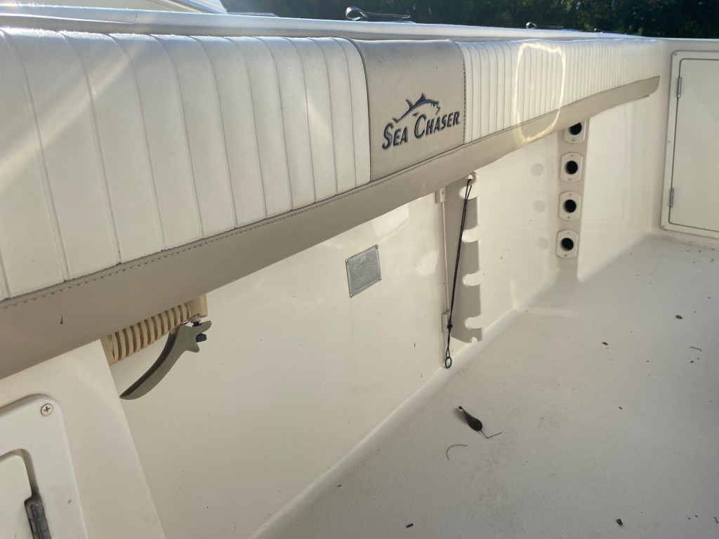 Sea Chaser 27HFC