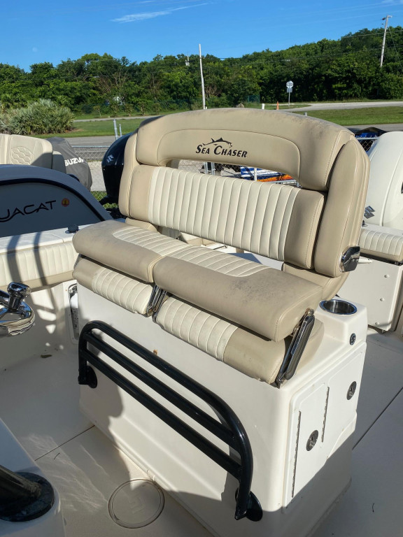 Sea Chaser 27HFC