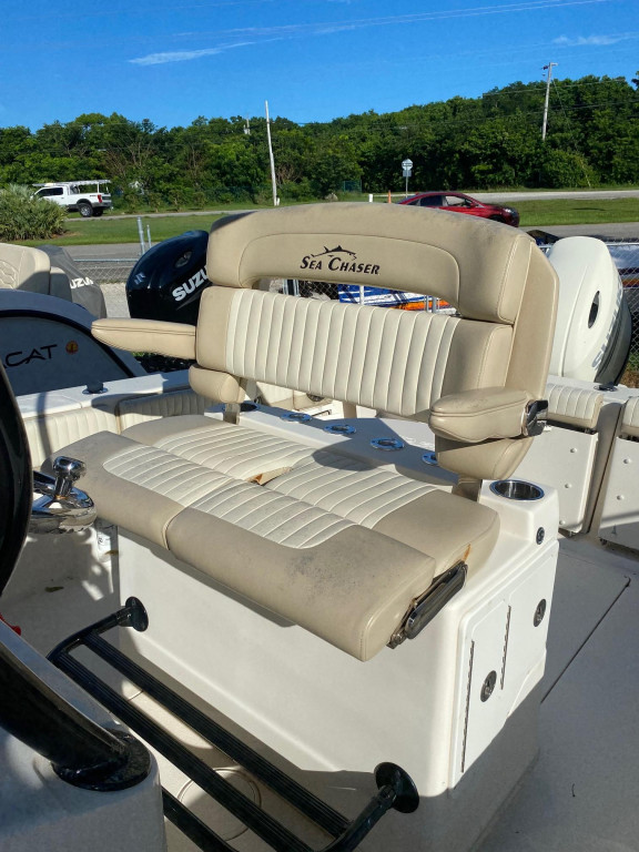 Sea Chaser 27HFC