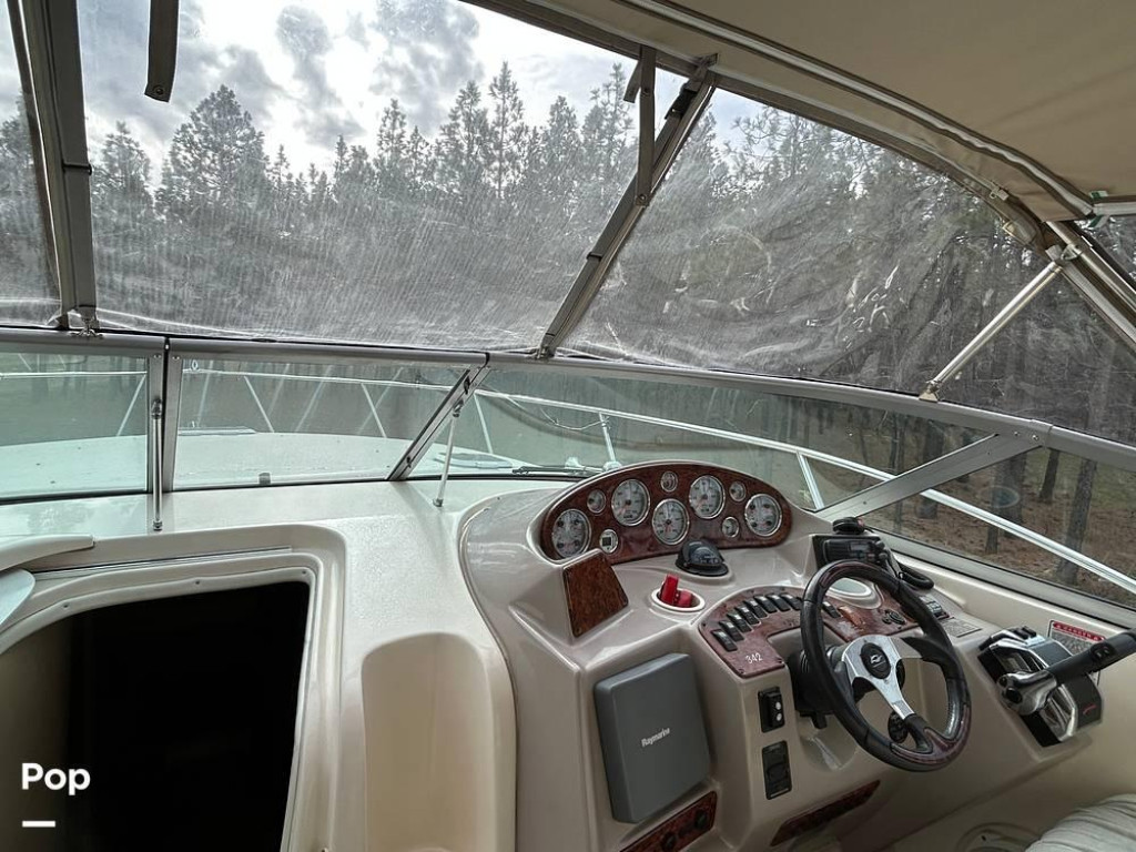 Rinker Fiesta Vee 342